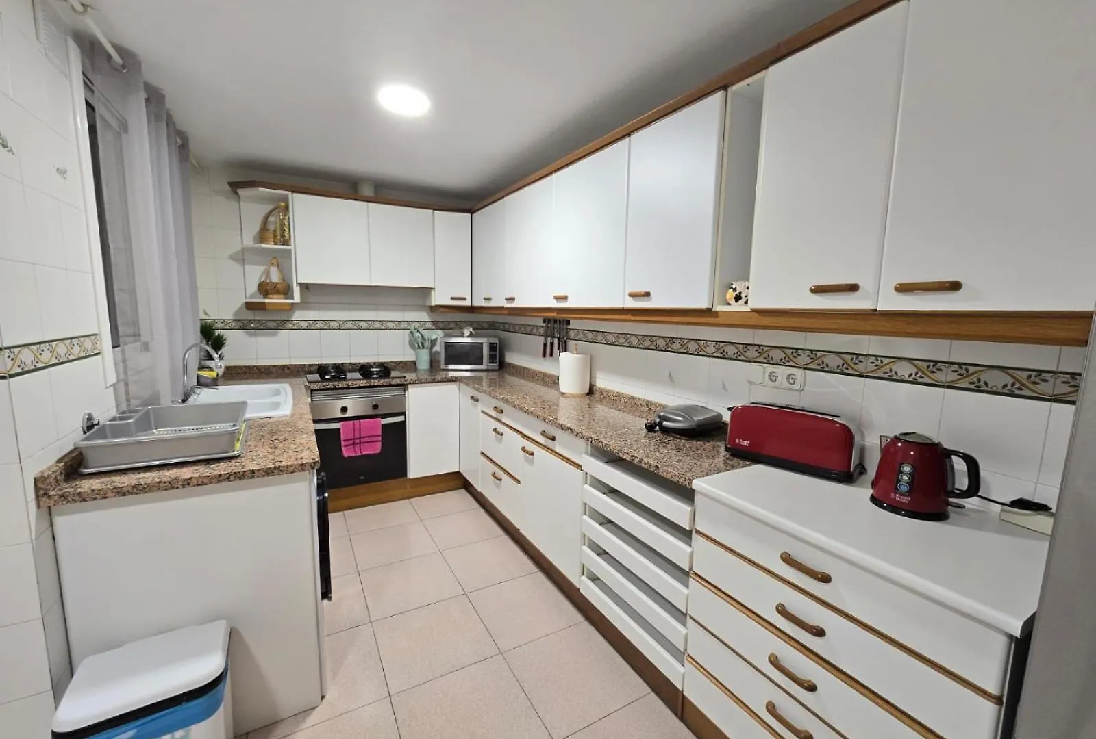 ברצלונה Rooms Villaroel לינה וארוחת בוקר