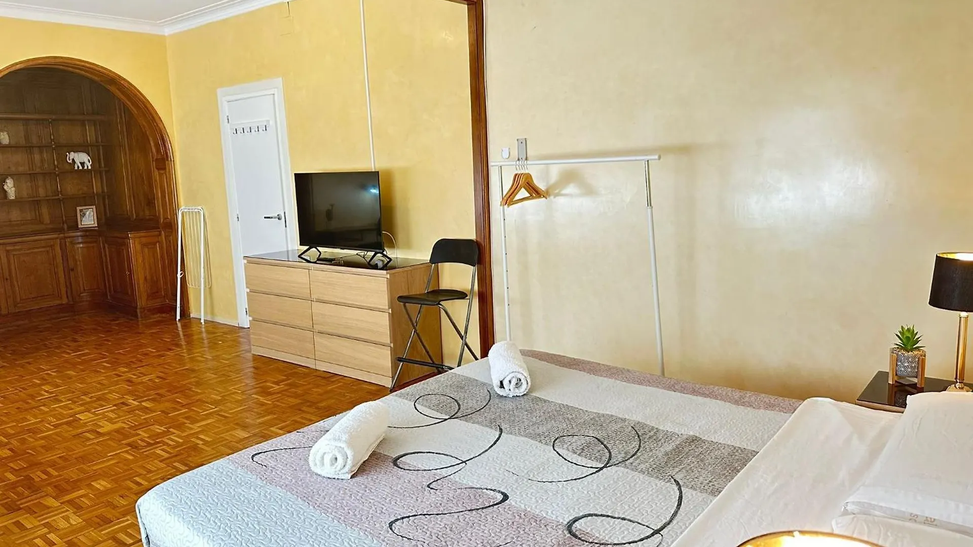 Rooms Villaroel Barcelona 0*,