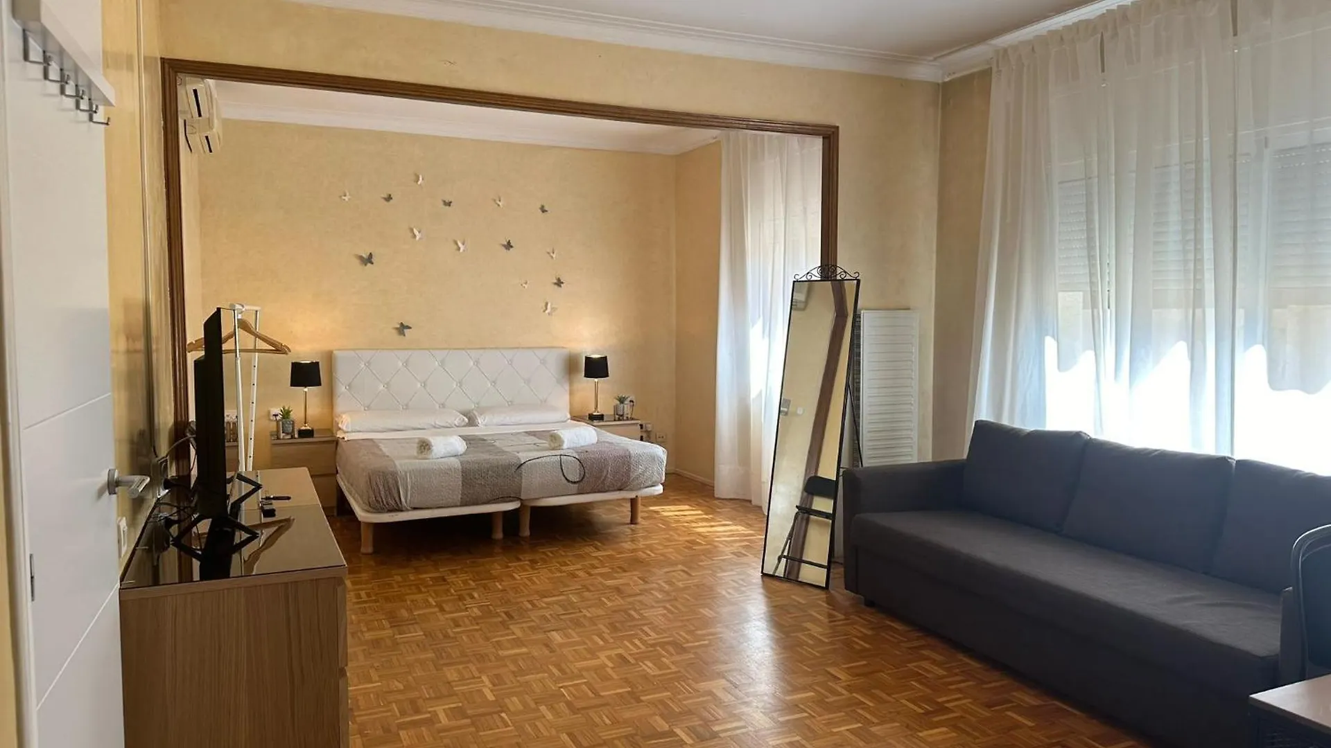 Bed & Breakfast Rooms Villaroel Barcellona