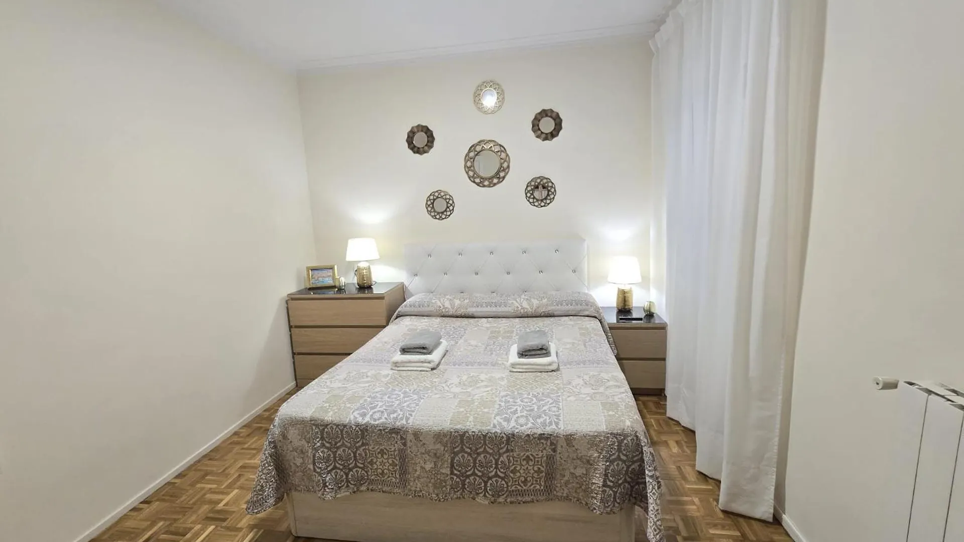 Bed & Breakfast Rooms Villaroel Barcelona