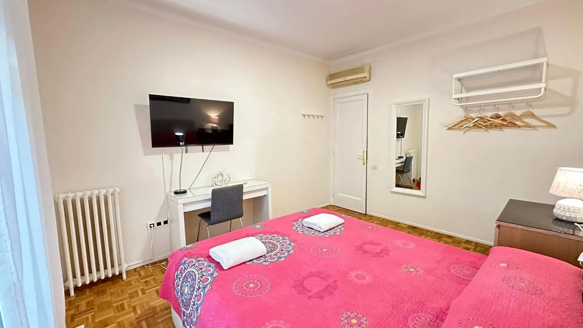 Rooms Villaroel Barcellona