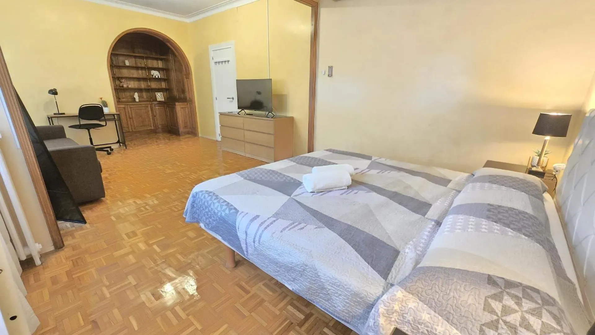 Bed & Breakfast Rooms Villaroel Barcellona Spagna